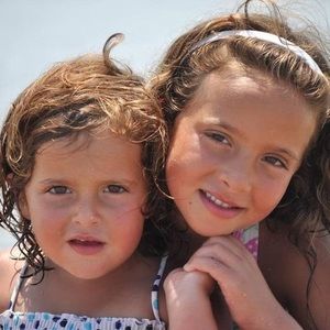 Meet your Posher, Elizabeth